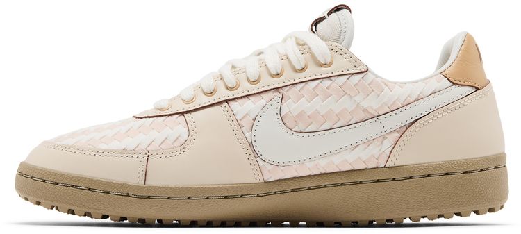 Nike Wmns Field General 82 Woven