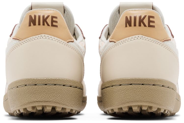 Nike Wmns Field General 82 Woven