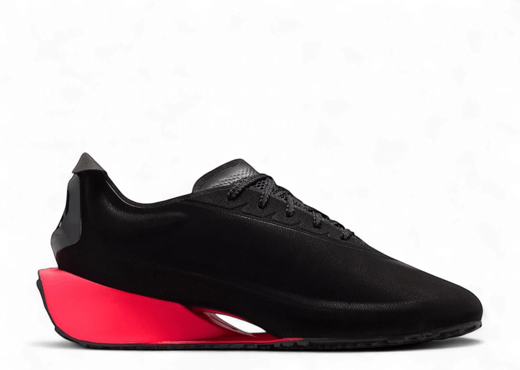 Nike Wmns First Sight Noir Black Light Crimson