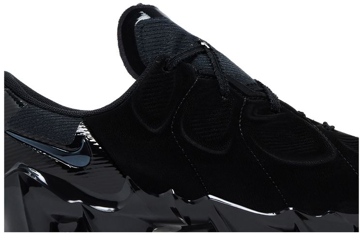 Nike Wmns First Sight Mirage Black Flash Crimson