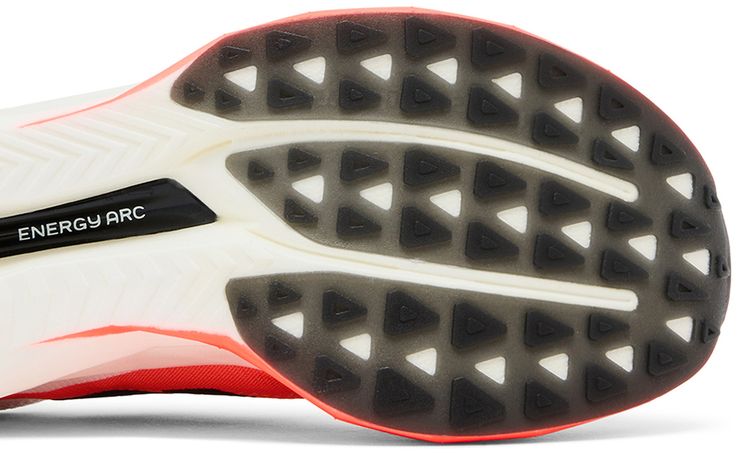New Balance Wmns FuelCell SuperComp Elite v5 Urgent Red