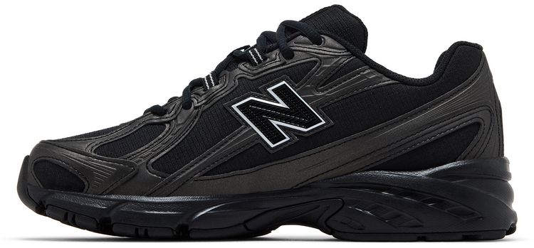 New Balance 740 Black