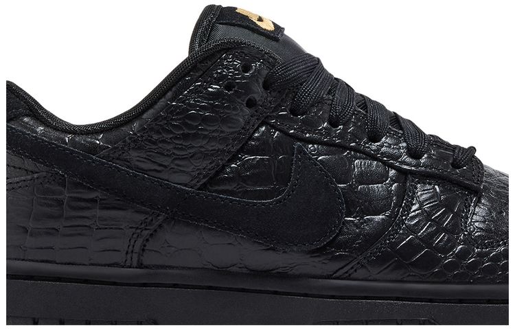 Nike Wmns Dunk Low BlackMetallic GoldOff NoirBlack