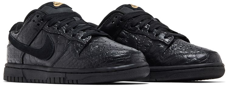 Nike Wmns Dunk Low BlackMetallic GoldOff NoirBlack