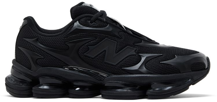New Balance 2000 Black Metallic