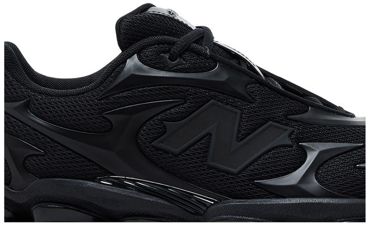 New Balance 2000 Black Metallic
