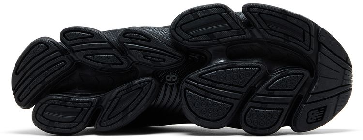 New Balance 2000 Black Metallic
