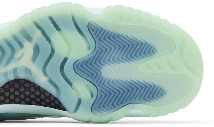 JAIDE x Wmns Air Jordan 11 Low Fiberglass