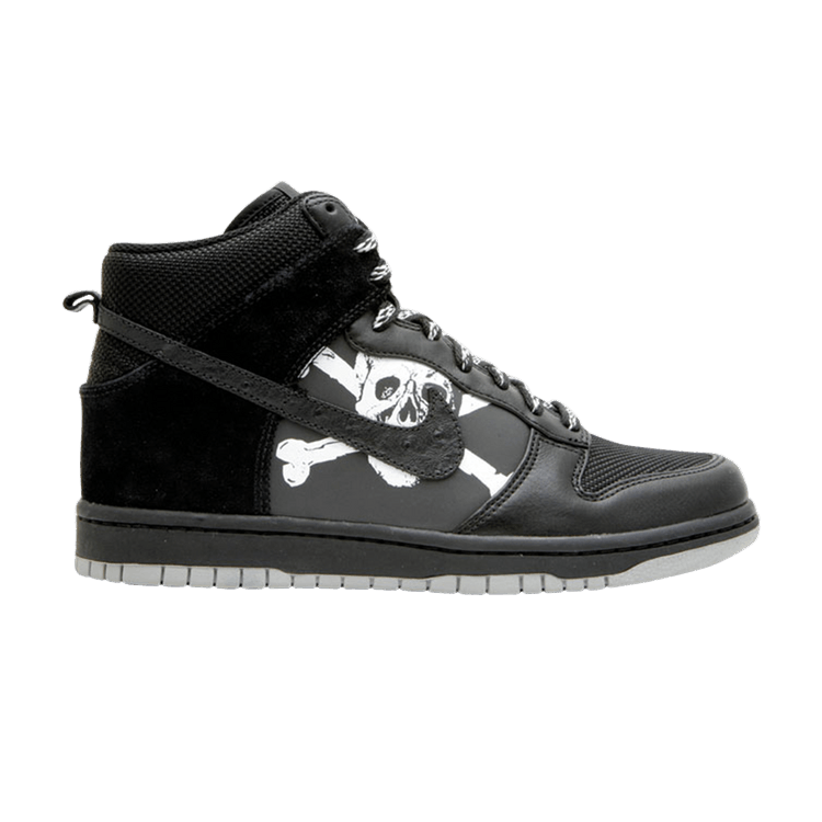 Nike dunk st pauli store