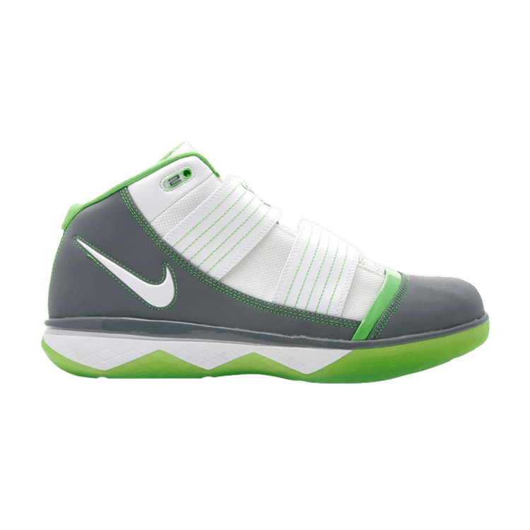 Lebron soldier 3 for sale deals