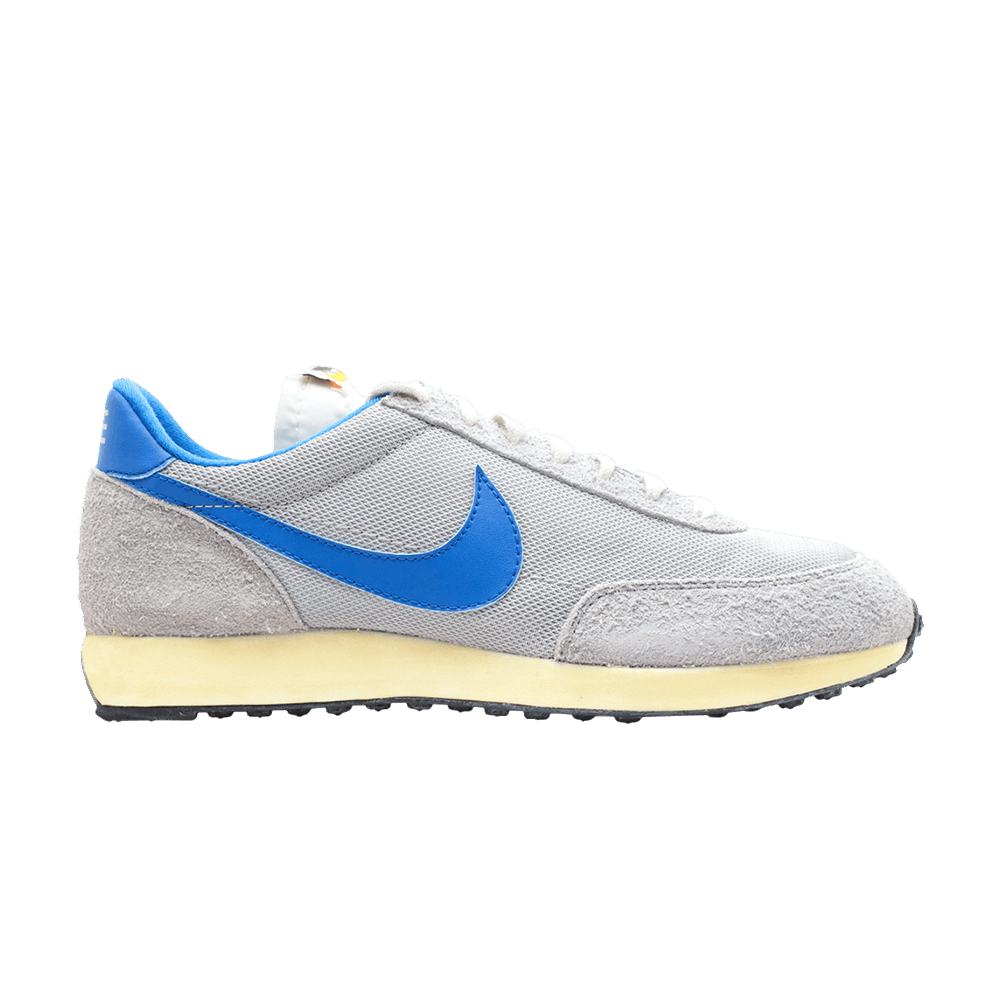 nike tailwind qs