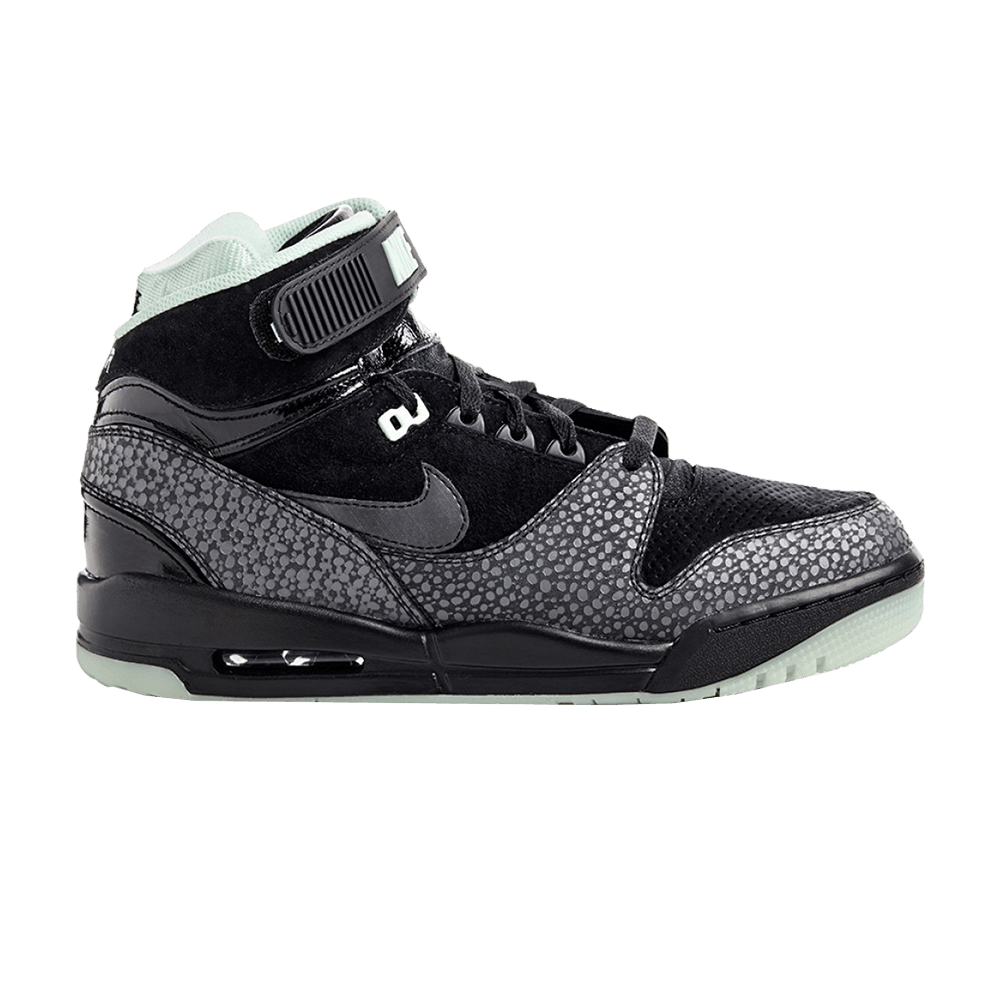 nike air revolution black