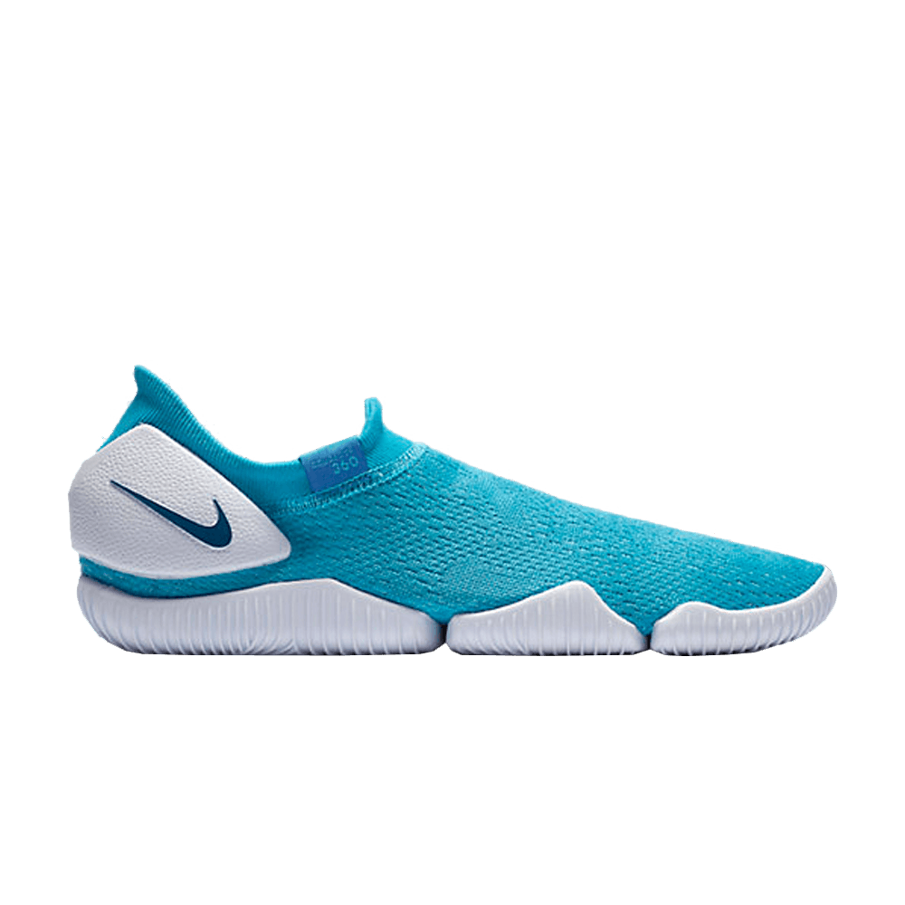 nike aqua socks women's