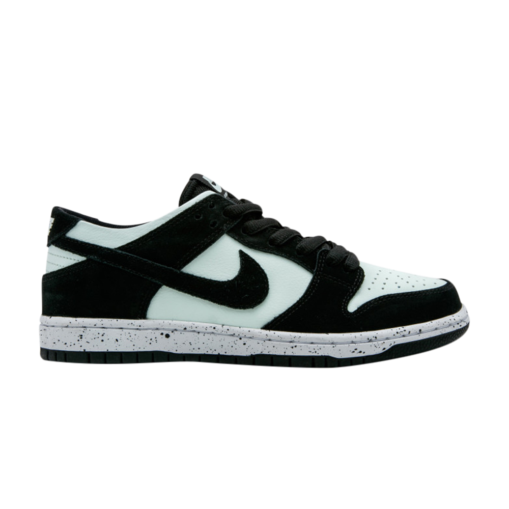 Zoom Dunk Low Pro SB 'Barely Green'