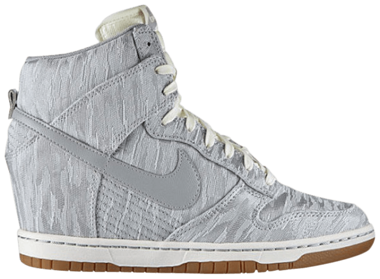 Nike Wmns Dunk Sky High Premium