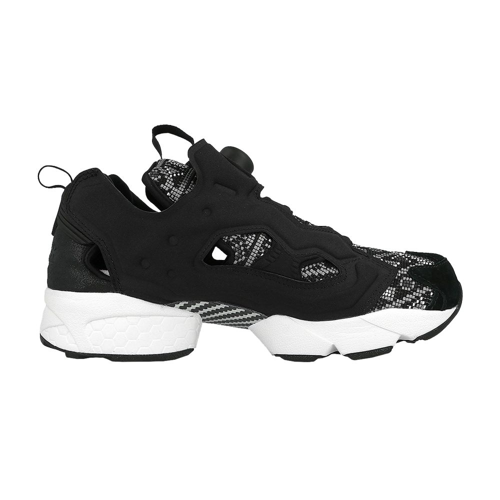 Pre-owned Reebok Wmns Instapump Fury Gt 'globetrotter Pack' In Black