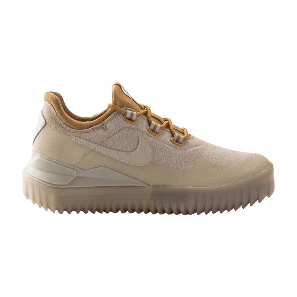 air wild mid sneaker