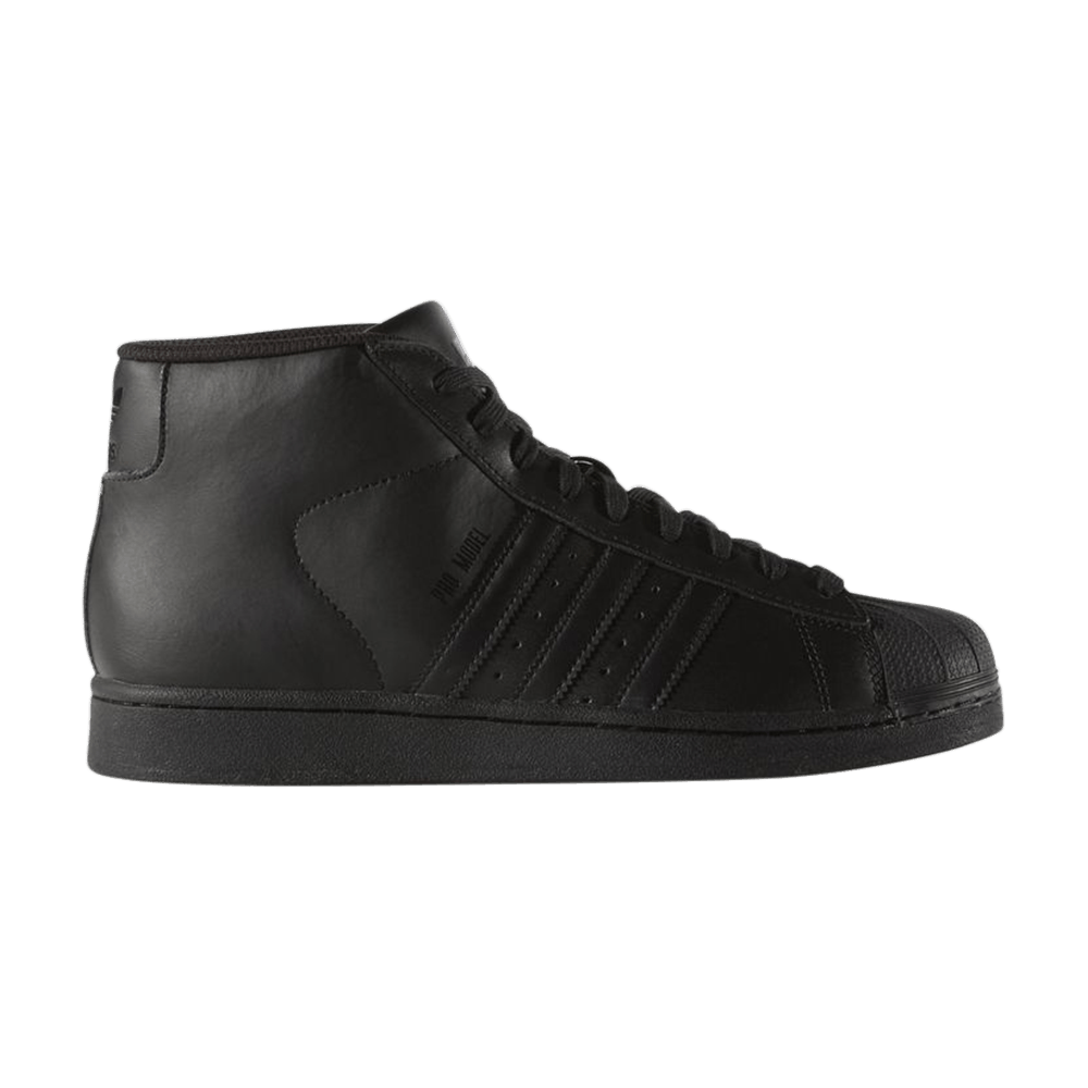 Pro Model 'Triple Black' | GOAT