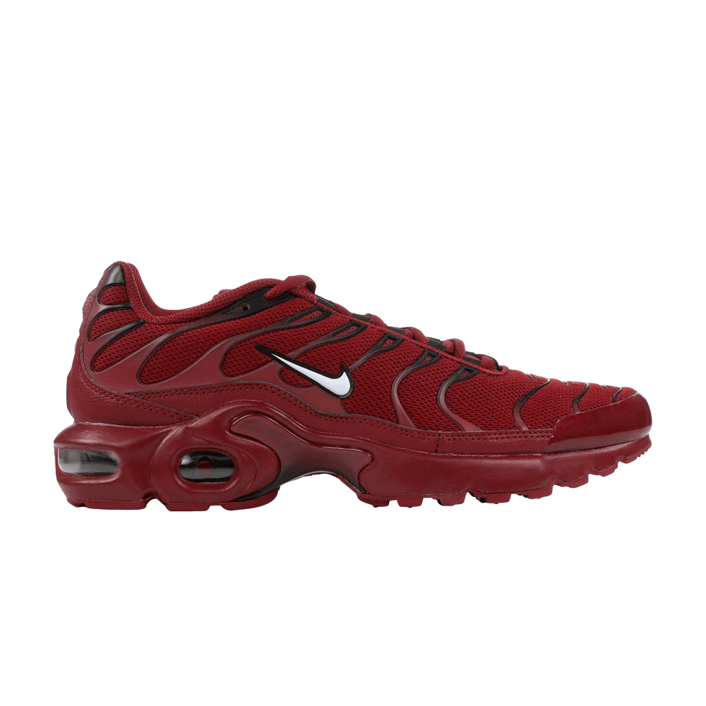 team red air max plus