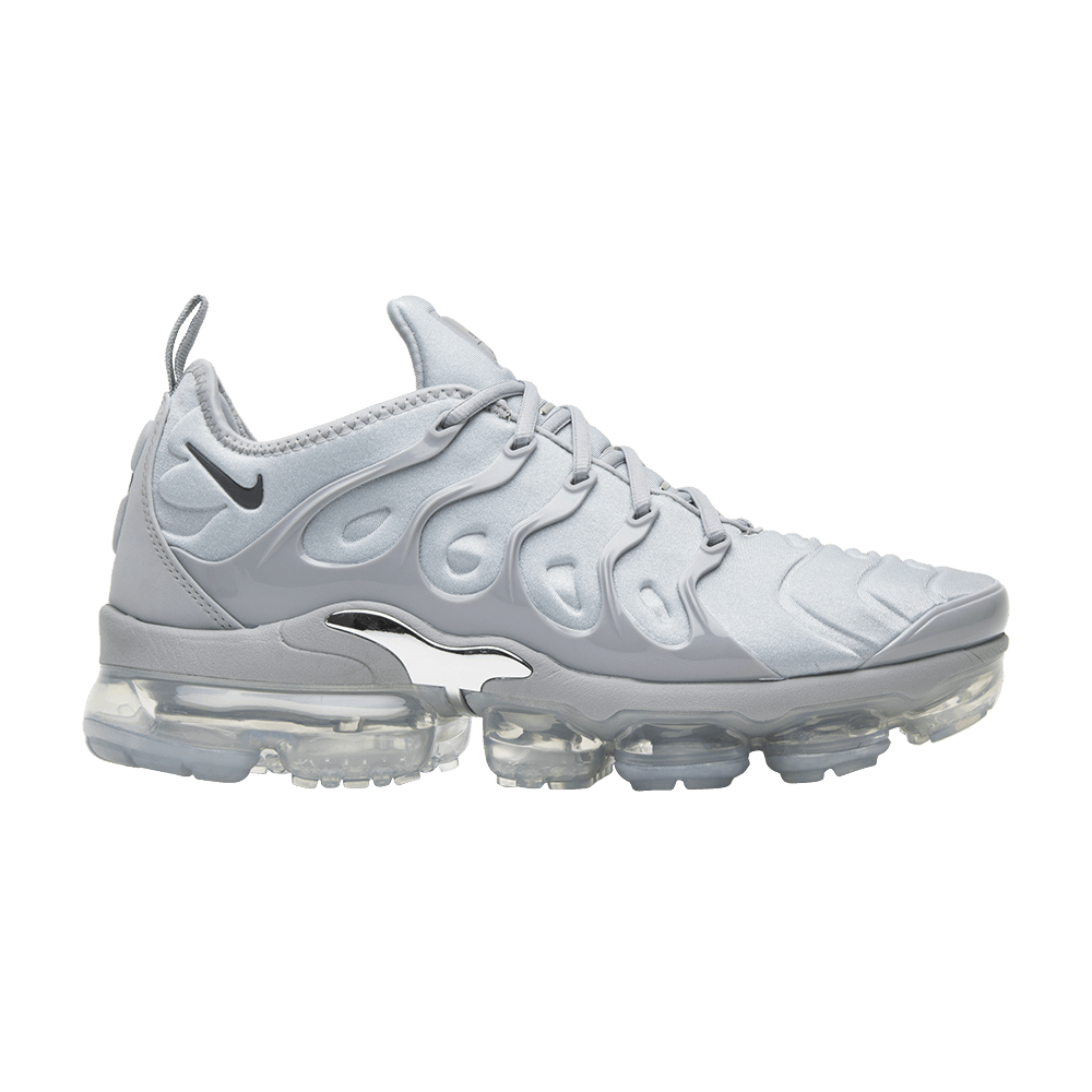 white mens vapormax plus