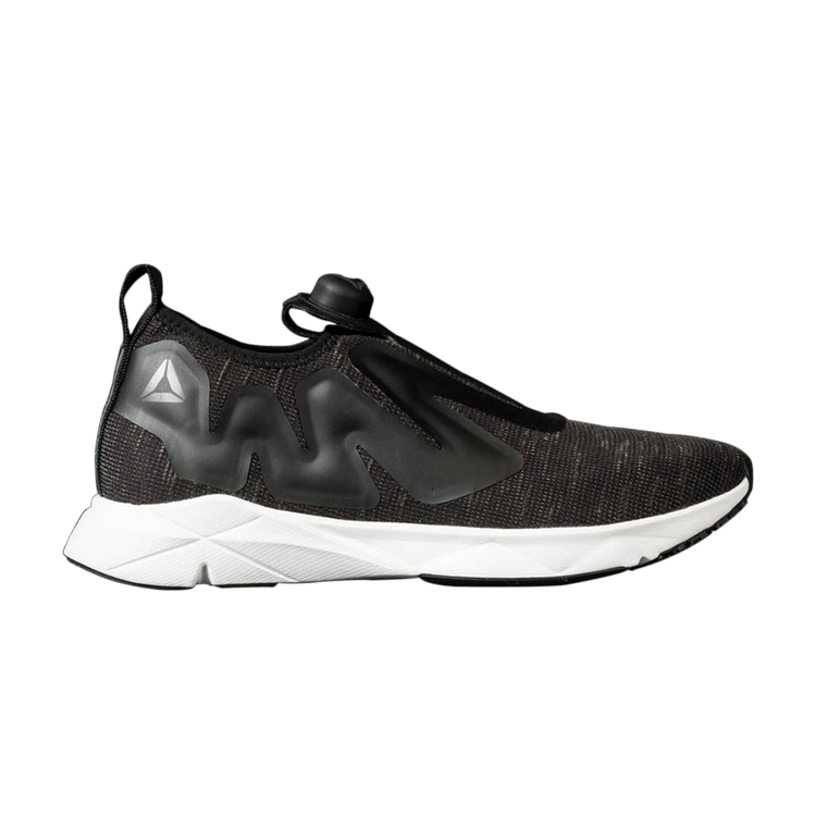 Buy Pump Supreme Distressed Black CN1196 GOAT UK