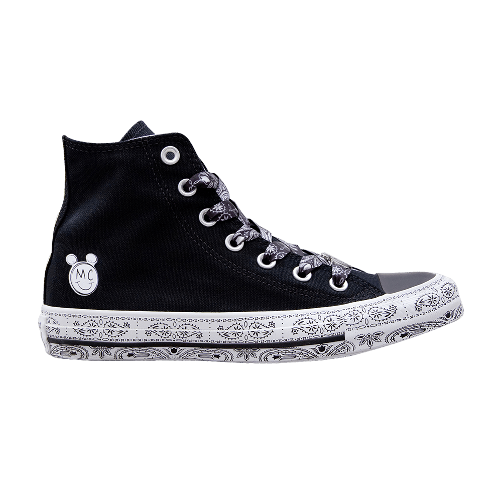 miley cyrus chuck taylor