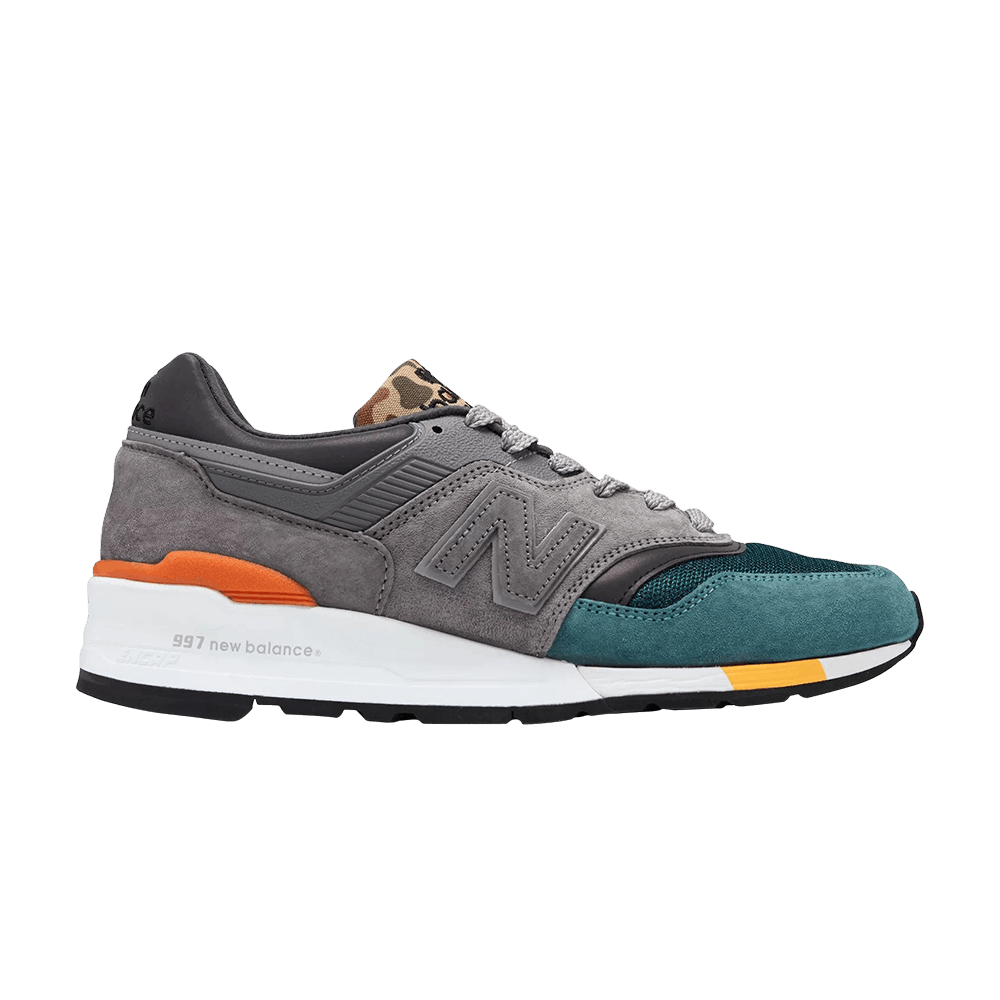 997 'Grey Green' | GOAT
