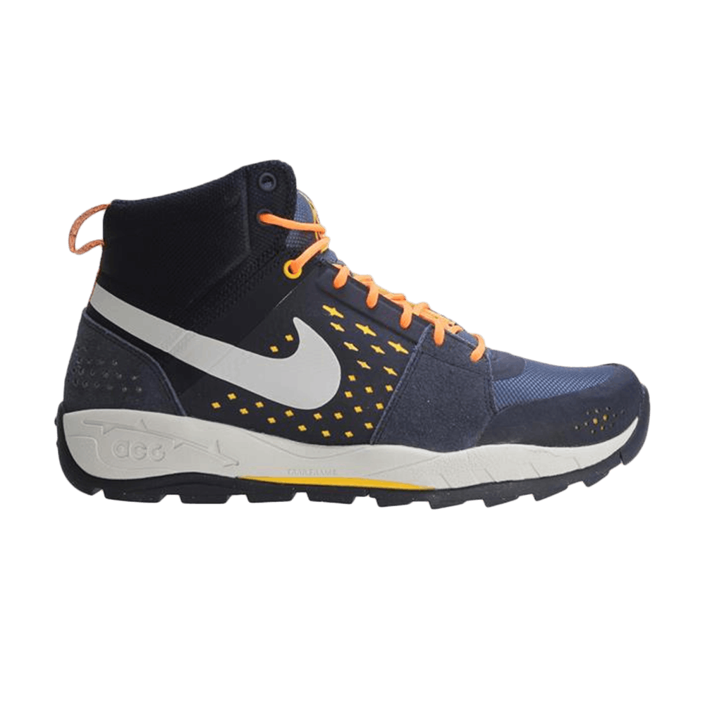 nike acg air alder mid
