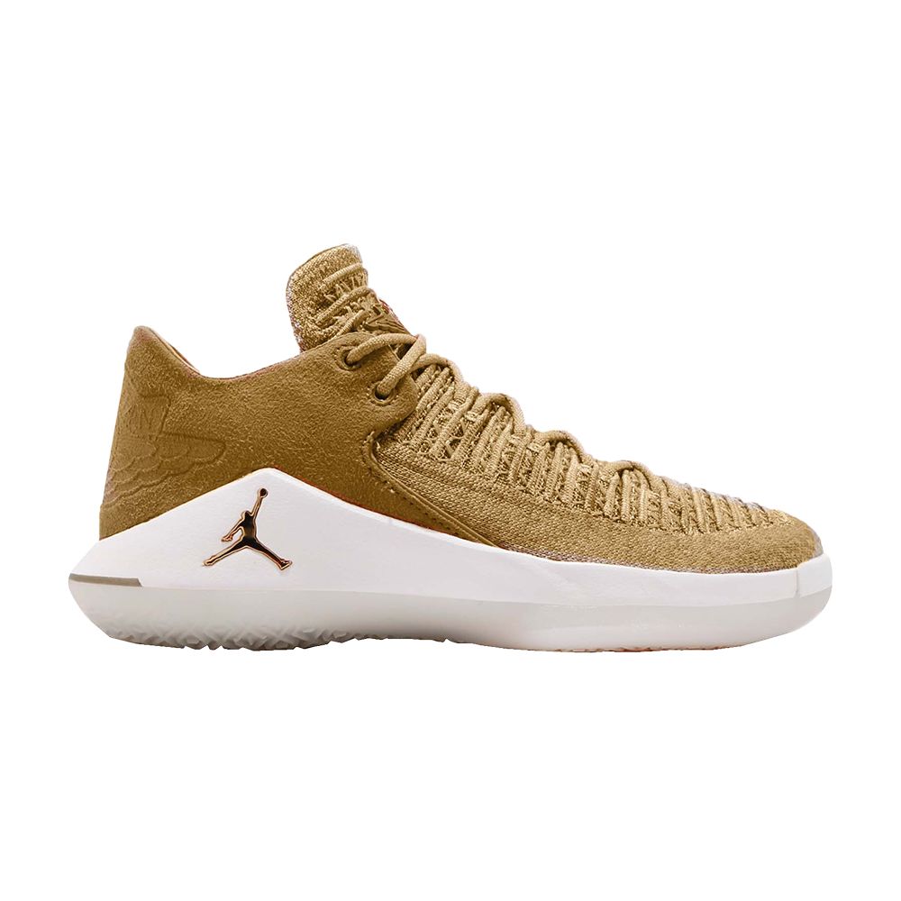 Pre-owned Air Jordan Jordan 32 Low Gs 'golden Harvest' | Tan | Kid's Size 4 In Brown