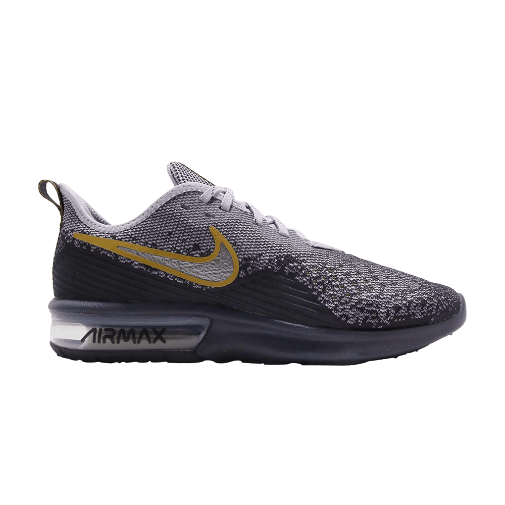 air max sequent 4 on feet