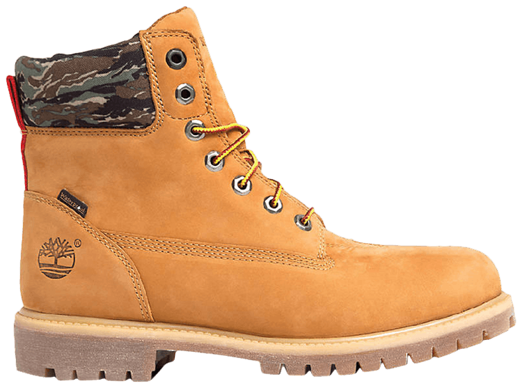 Black scale timberland store
