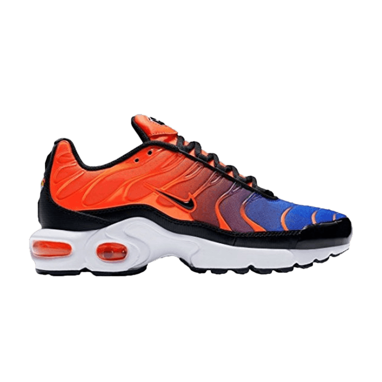 Total crimson air max plus hot sale