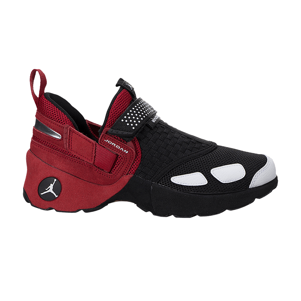 nike jordan trunner