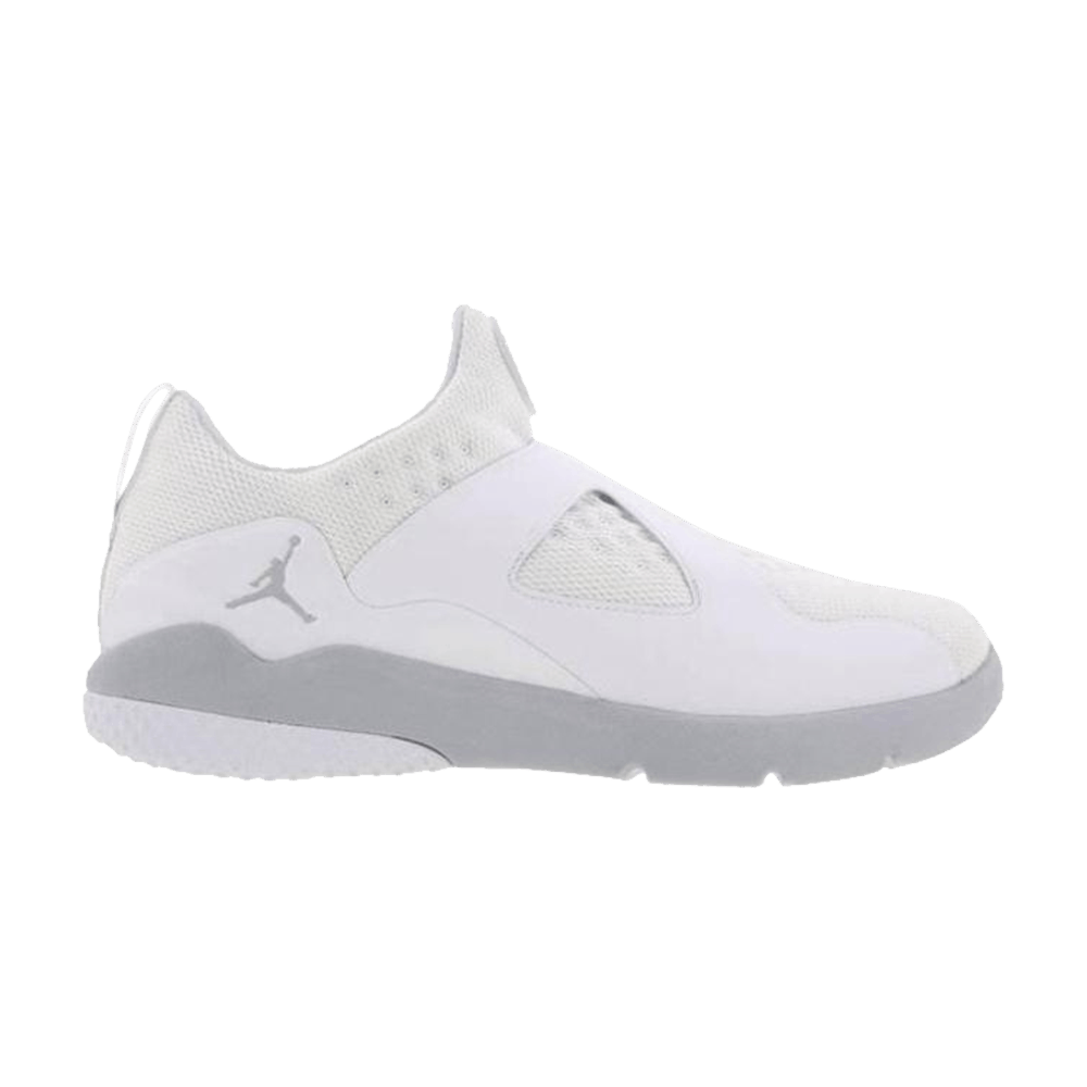 Jordan trainer essential white clearance