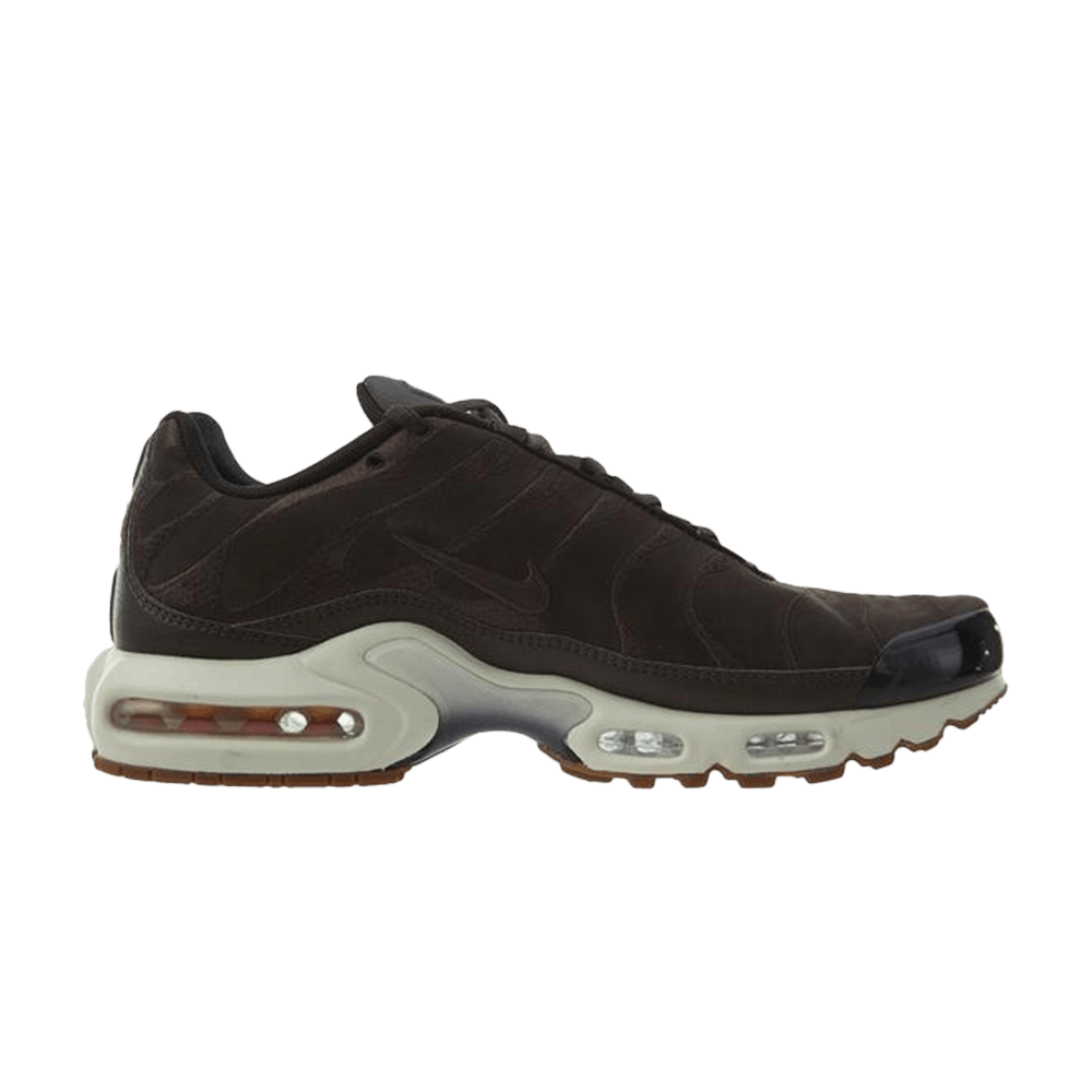 brown air max plus