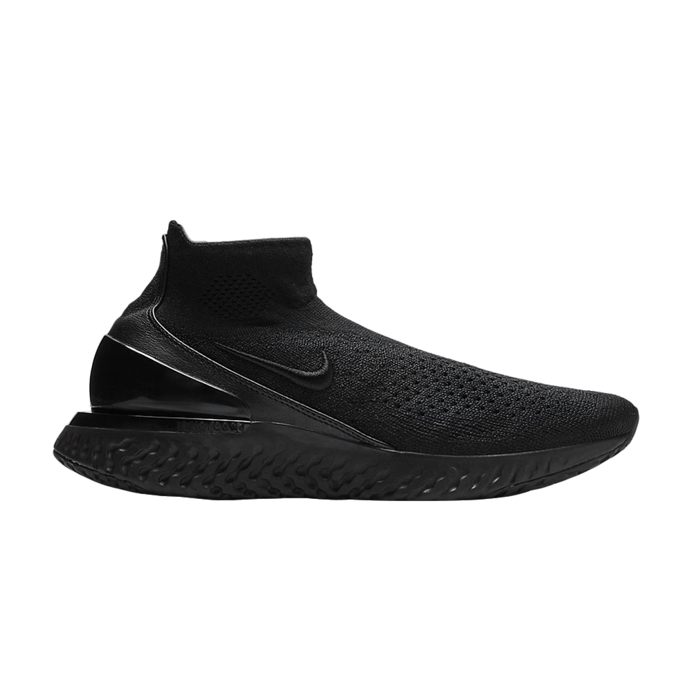 Nike rise react black