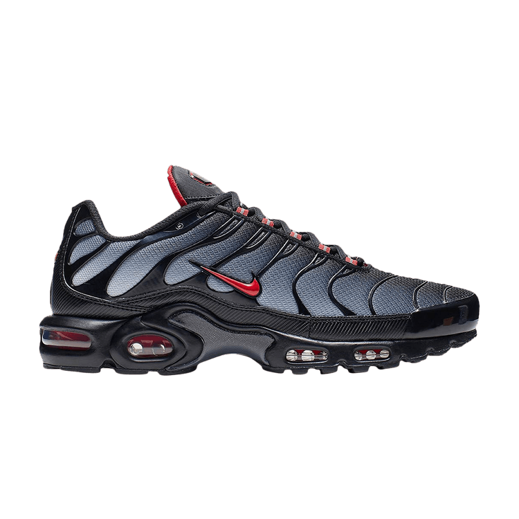 Black and red air max plus shop
