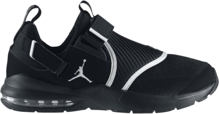 Jordan Trunner 11 LX 'Black'