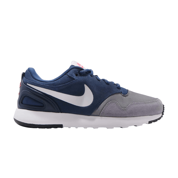 Nike vibenna blue hotsell