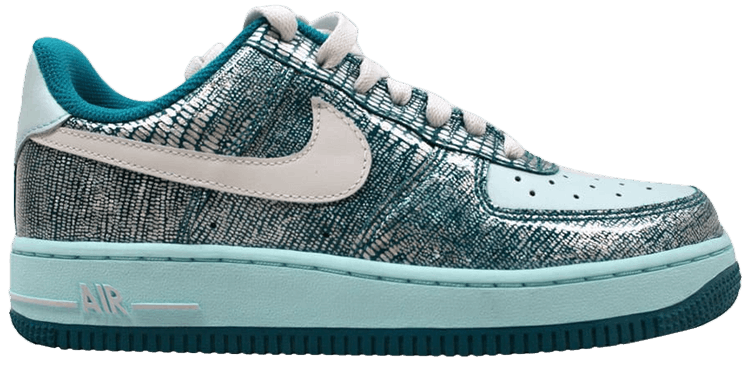 Buy Wmns Air Force 1 '07 'Radiant Emerald' - 315115 311 | GOAT