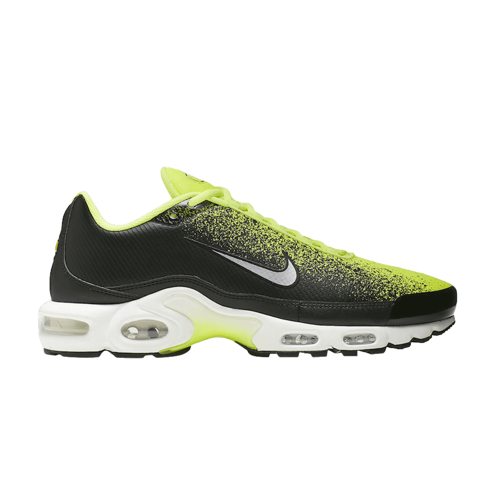 nike tn spray paint