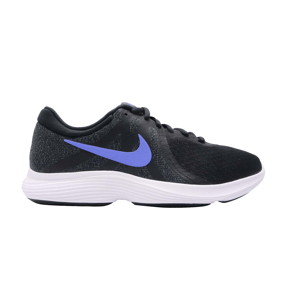 nike revolution 4 shield