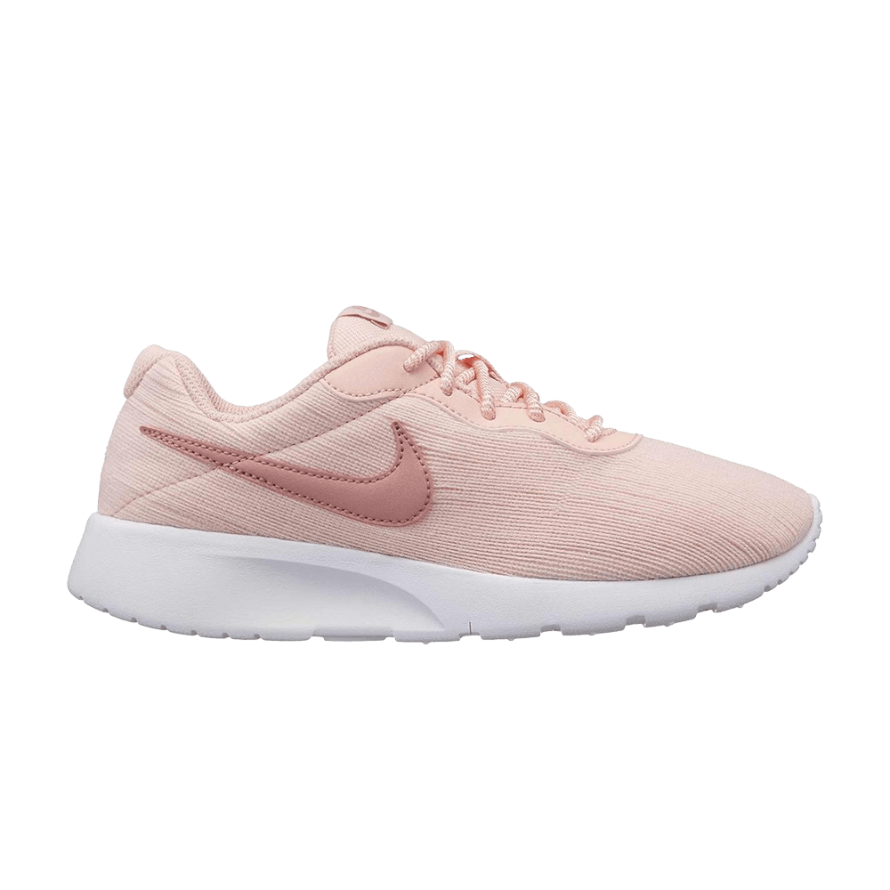 nike tanjun shoes pink