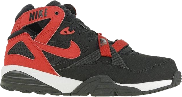 Black Leather Covers The Latest Nike Air Trainer Max 91 •