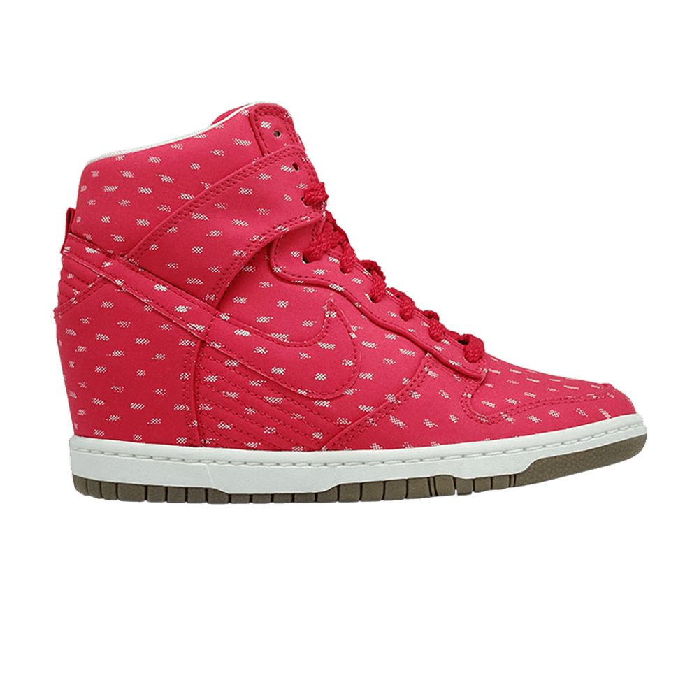 red nike sky high dunks
