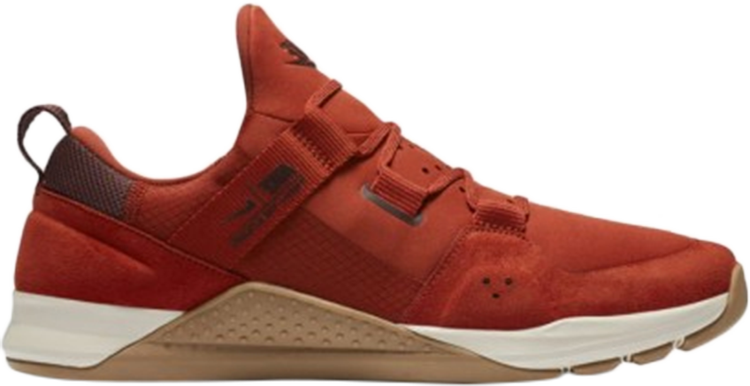 Tech Trainer 'Dune Red'