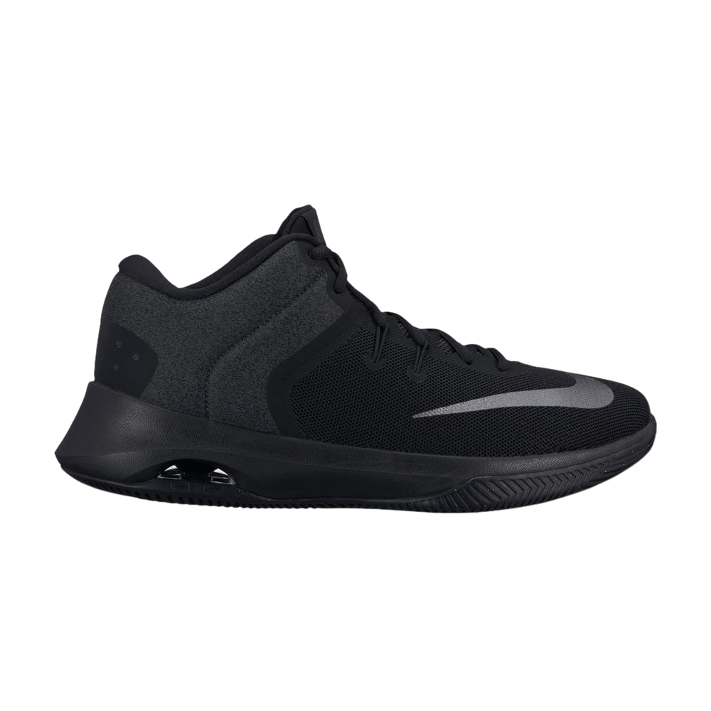 nike women's air versitile ii basketball shoes