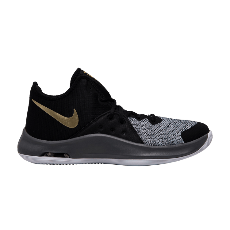 Nike air versitile iii black hotsell