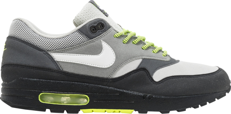 size? x Dave White x Air Max 1 'Neon Pack'