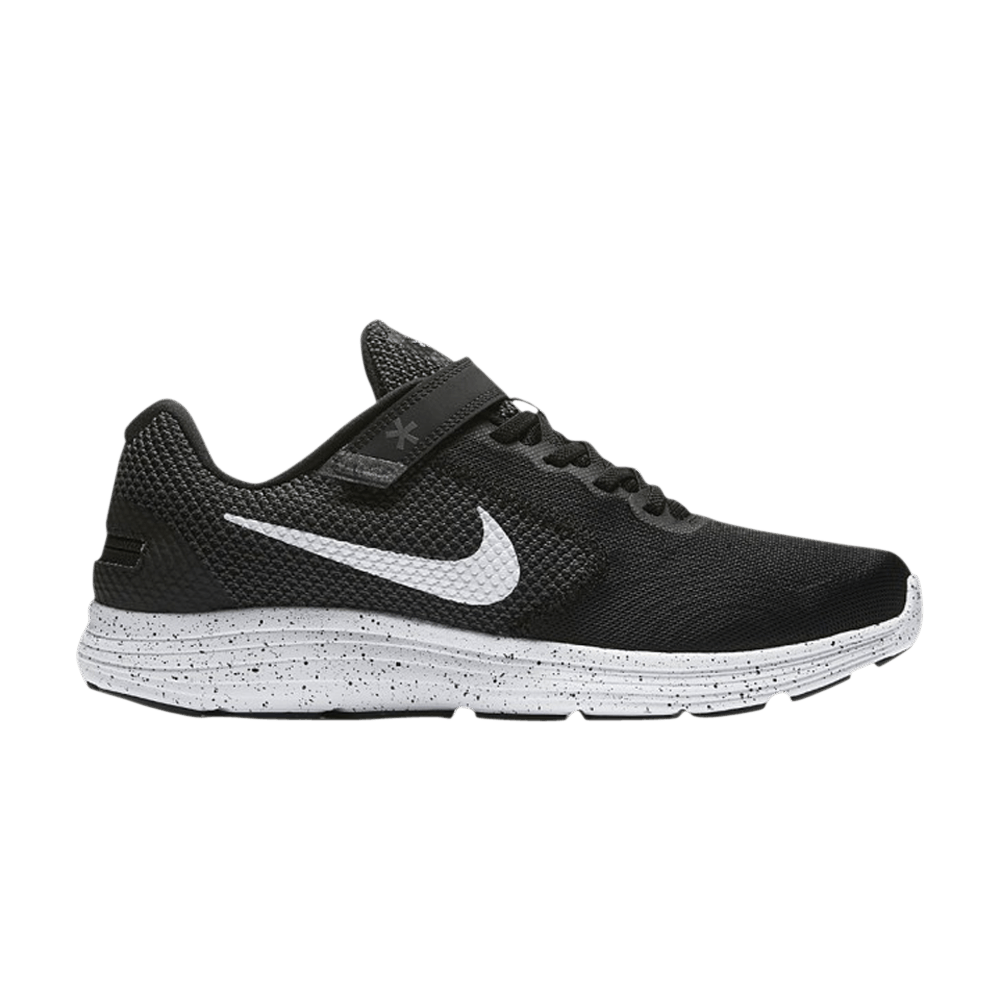 nike revolution 3 black and white